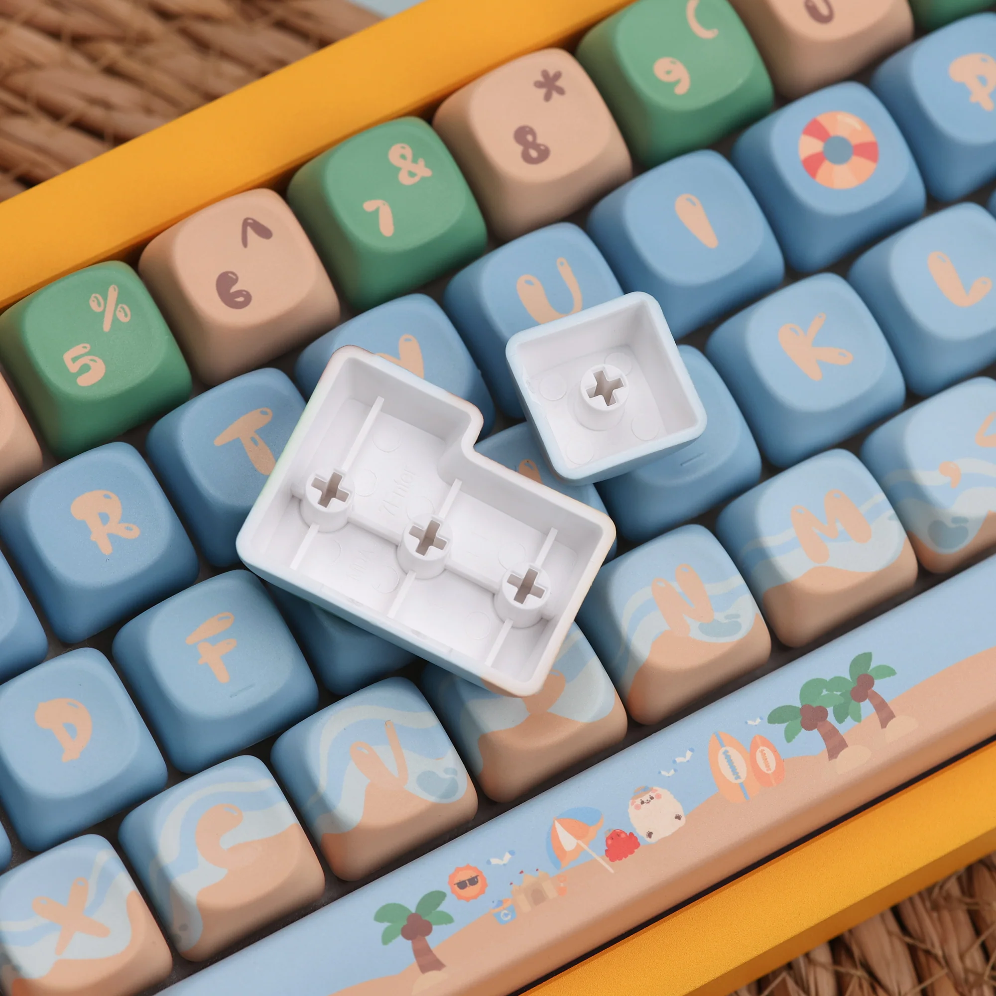 Beach Coconut MOA Profile Keycaps Set - Image 6