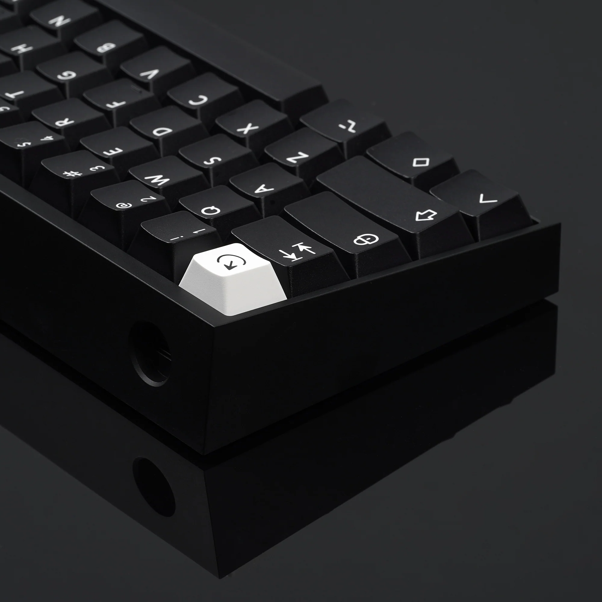 Tofu65 Hot-swap Keyboard With PBTfans WOB Simple Base keycaps - Image 11