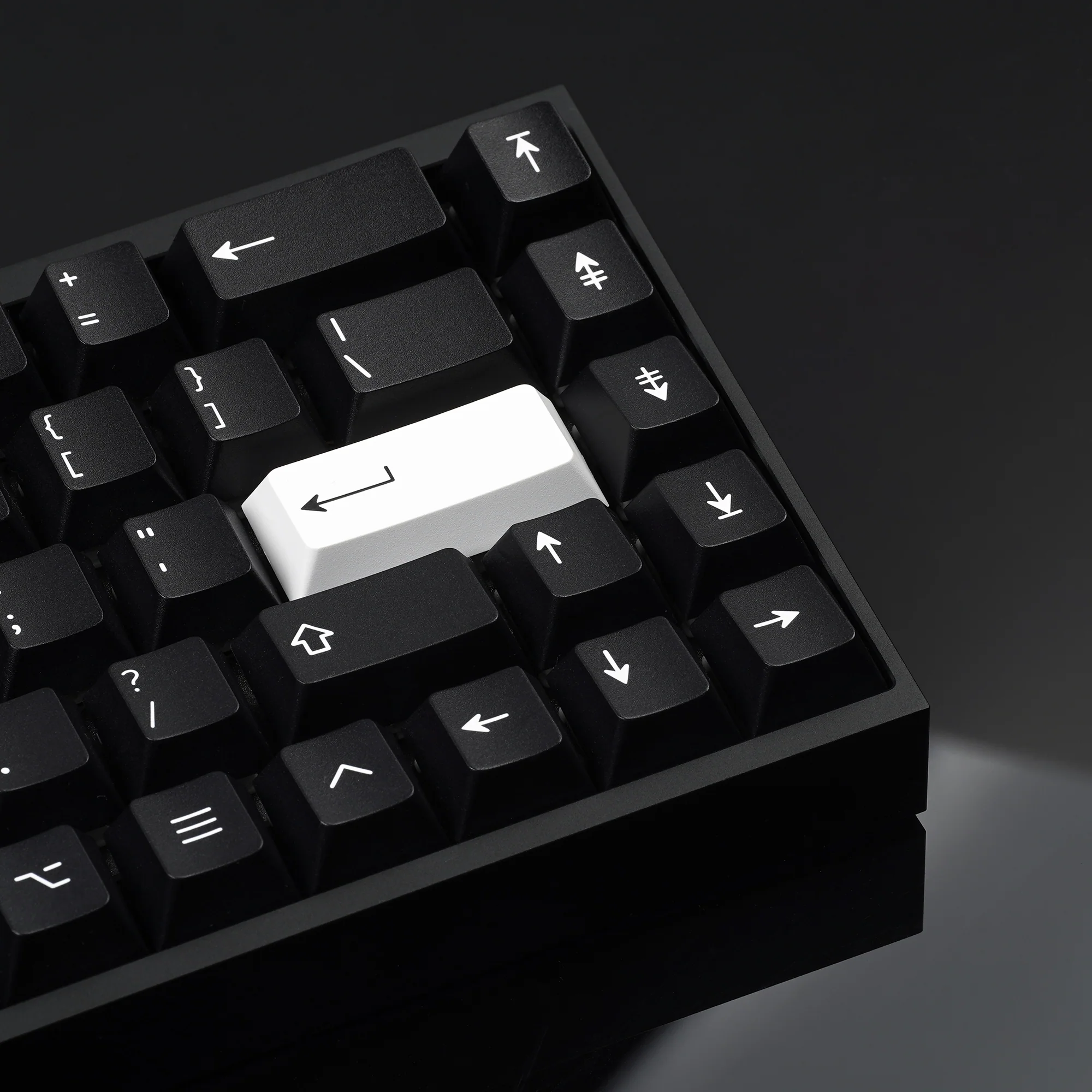Tofu65 Hot-swap Keyboard With PBTfans WOB Simple Base keycaps - Image 7