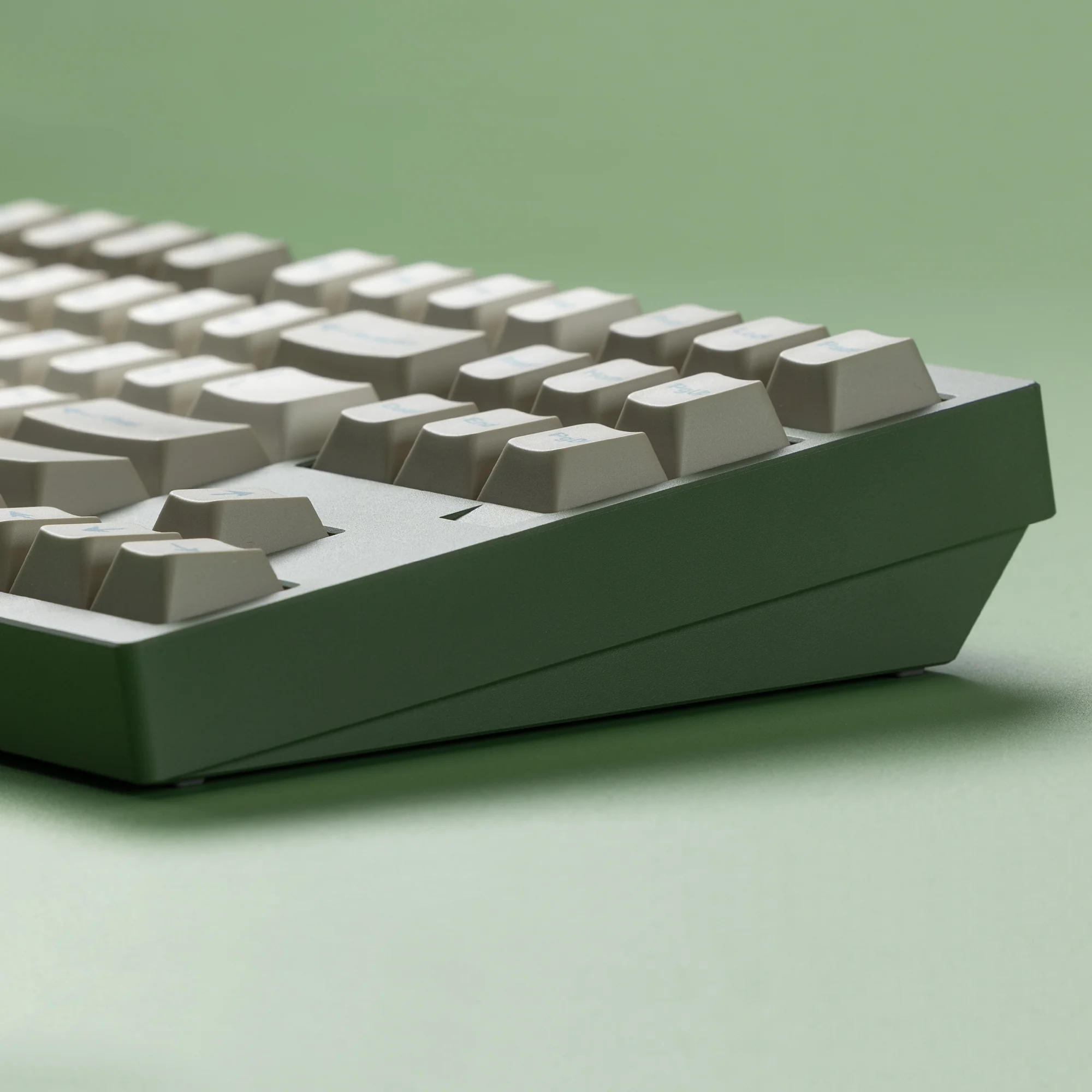 Ready to Use KBD8X MKIII Keyboard With PBTfans Touching Grass - Image 5