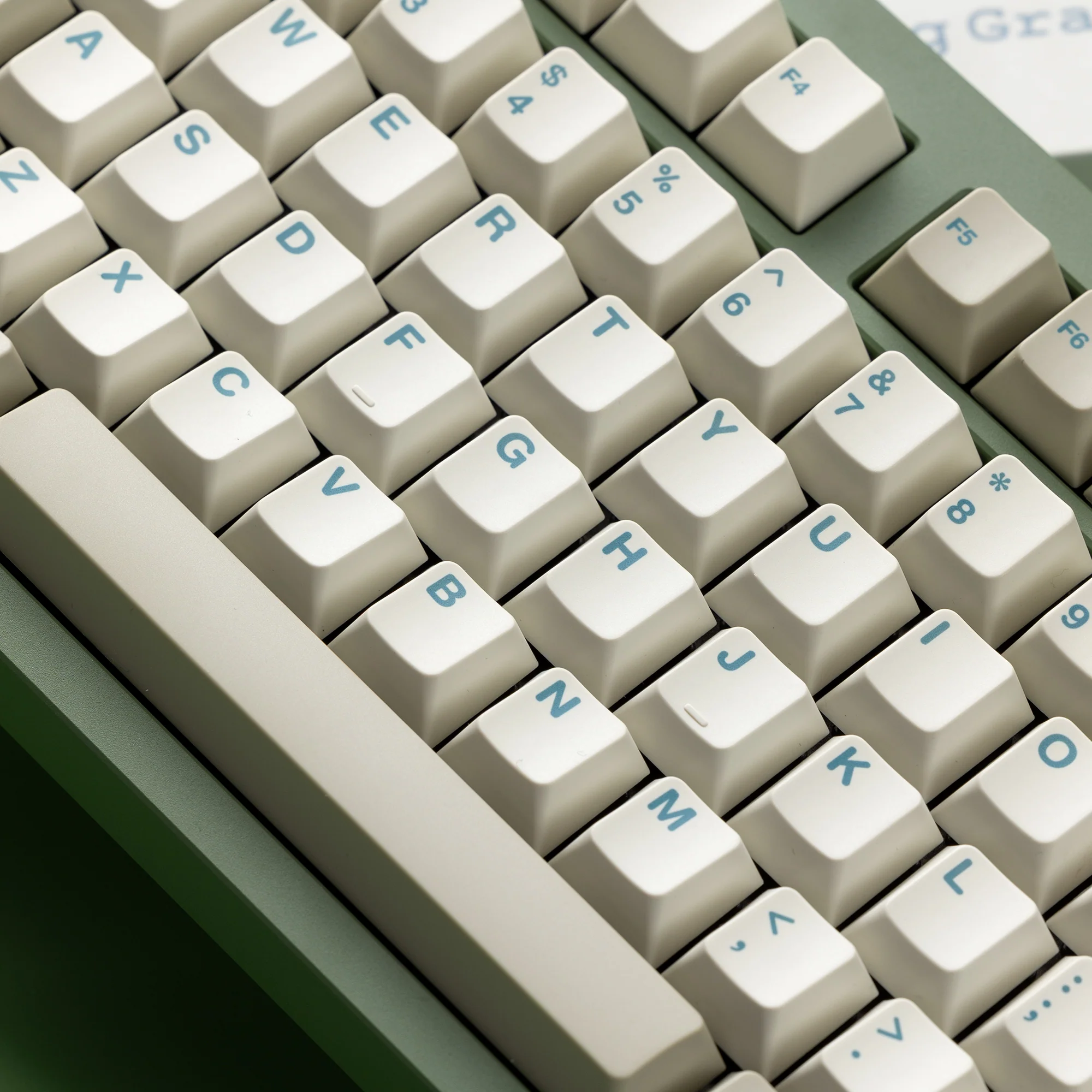 Ready to Use KBD8X MKIII Keyboard With PBTfans Touching Grass - Image 7