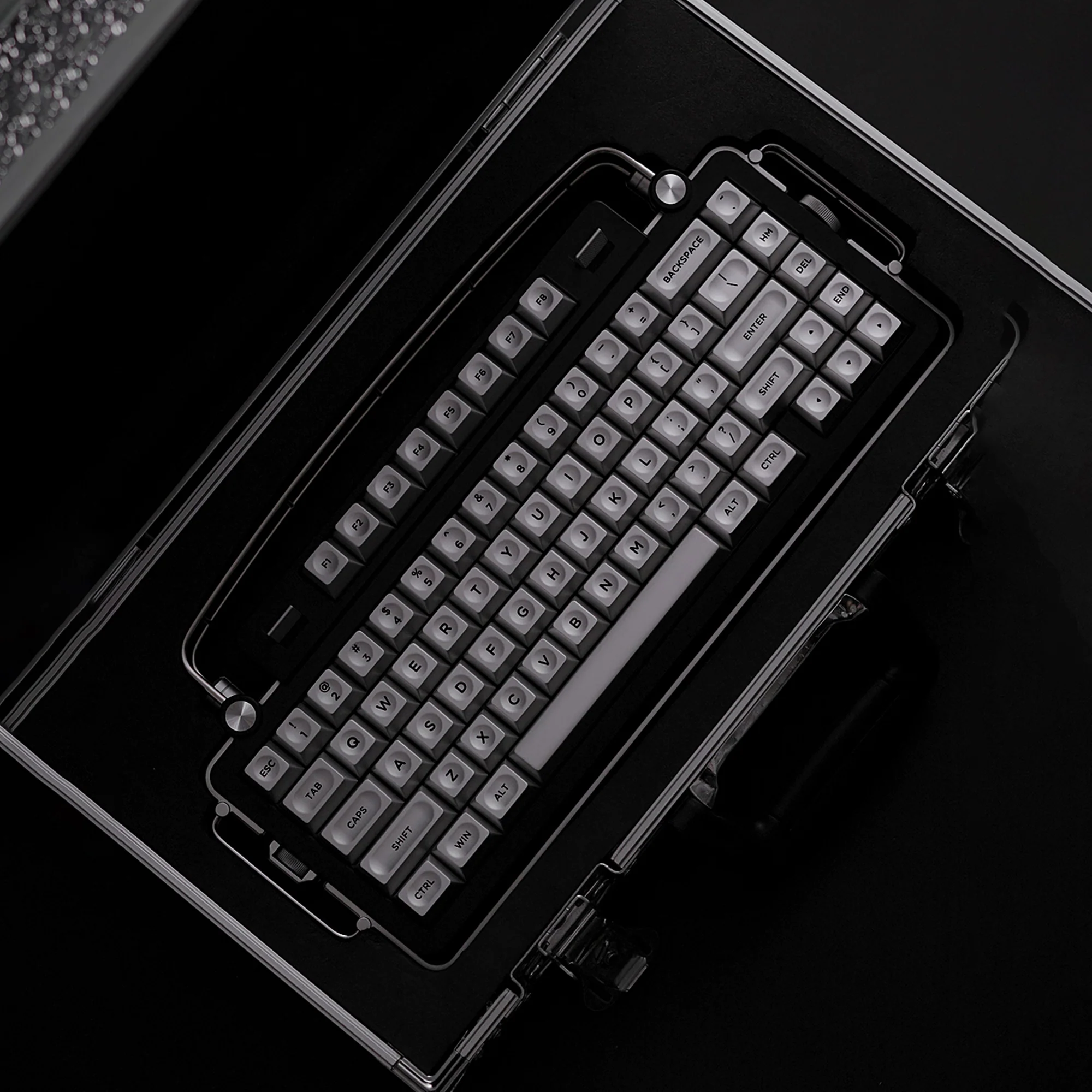 S73 - Image 4
